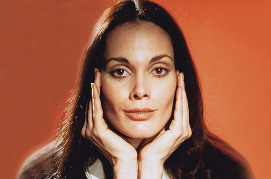 Martine Beswick